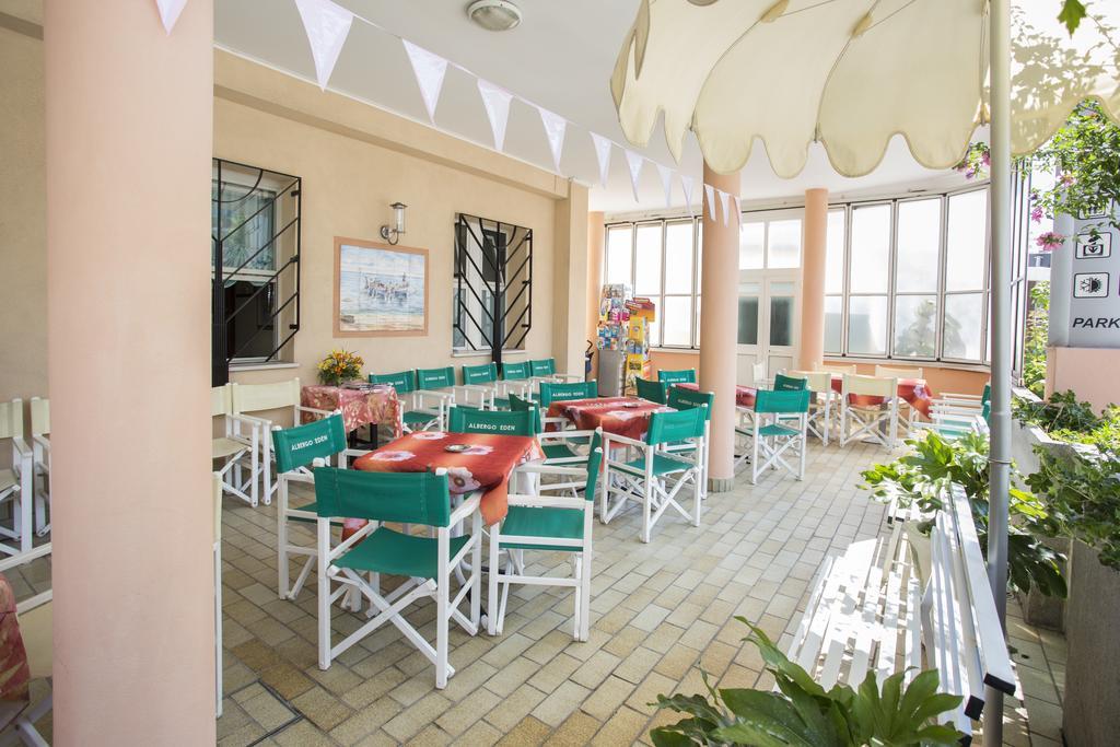 Hotel Eden Viserbella di Rimini Bagian luar foto